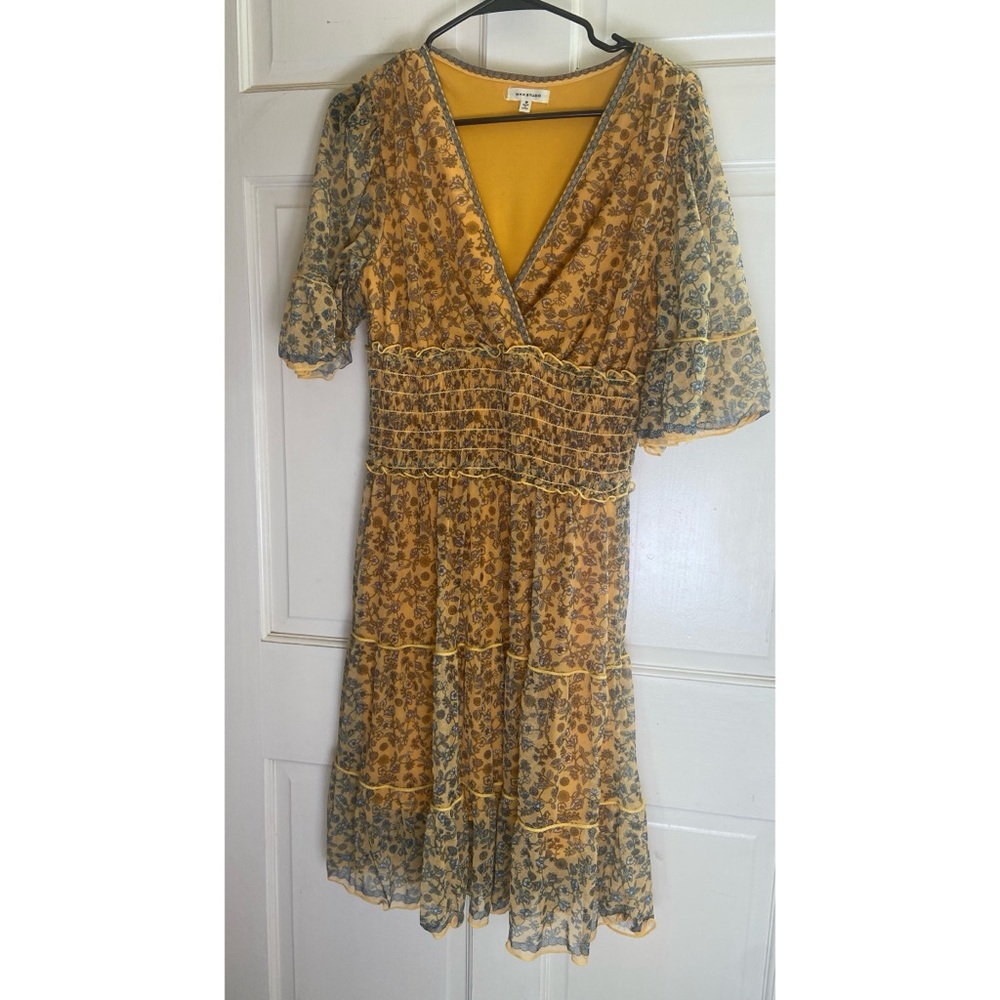 Max Studio V-neck flutter sleeve dress